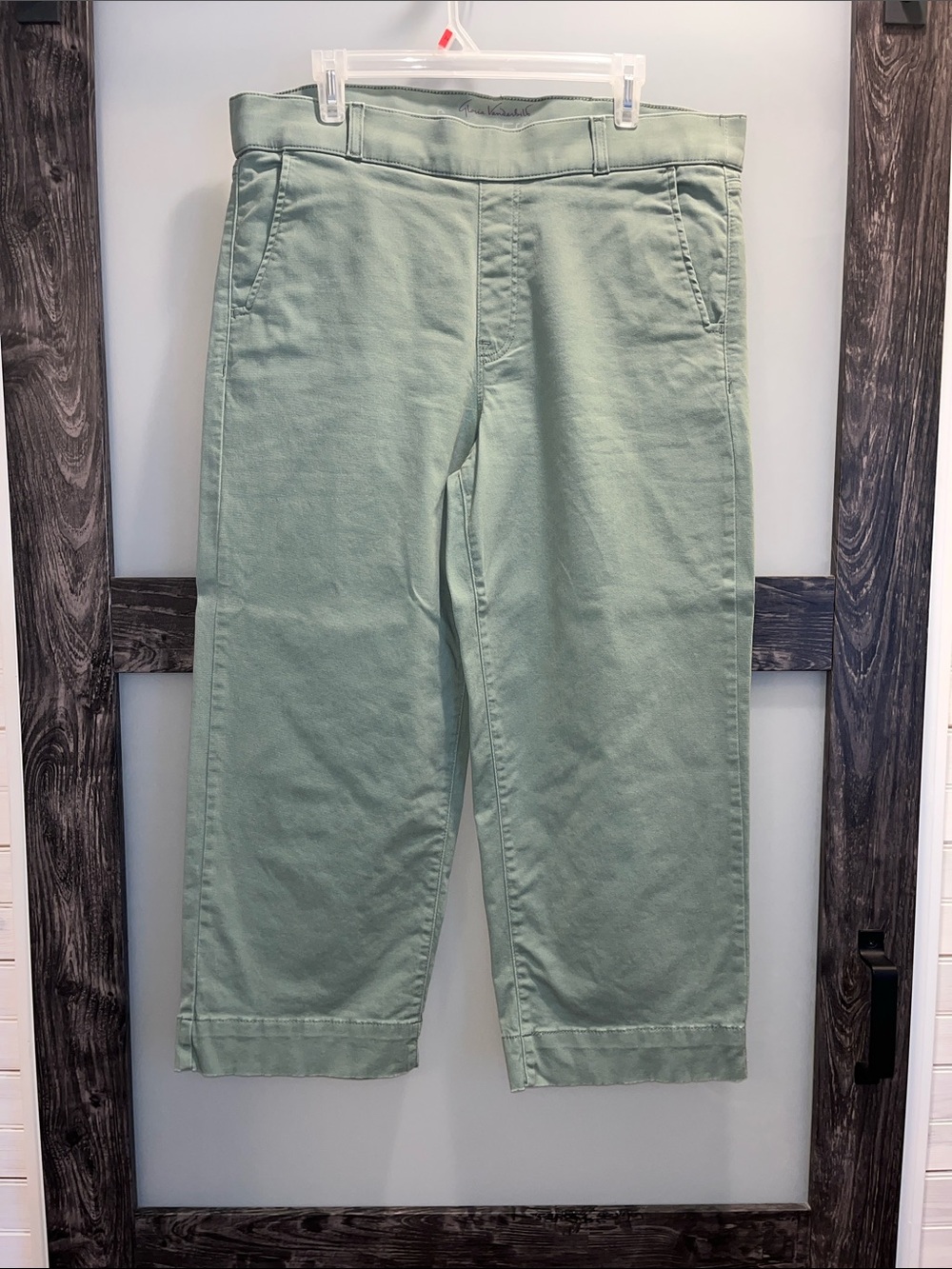 Gloria Vanderbilt Sage Green Cropped Chino Pants